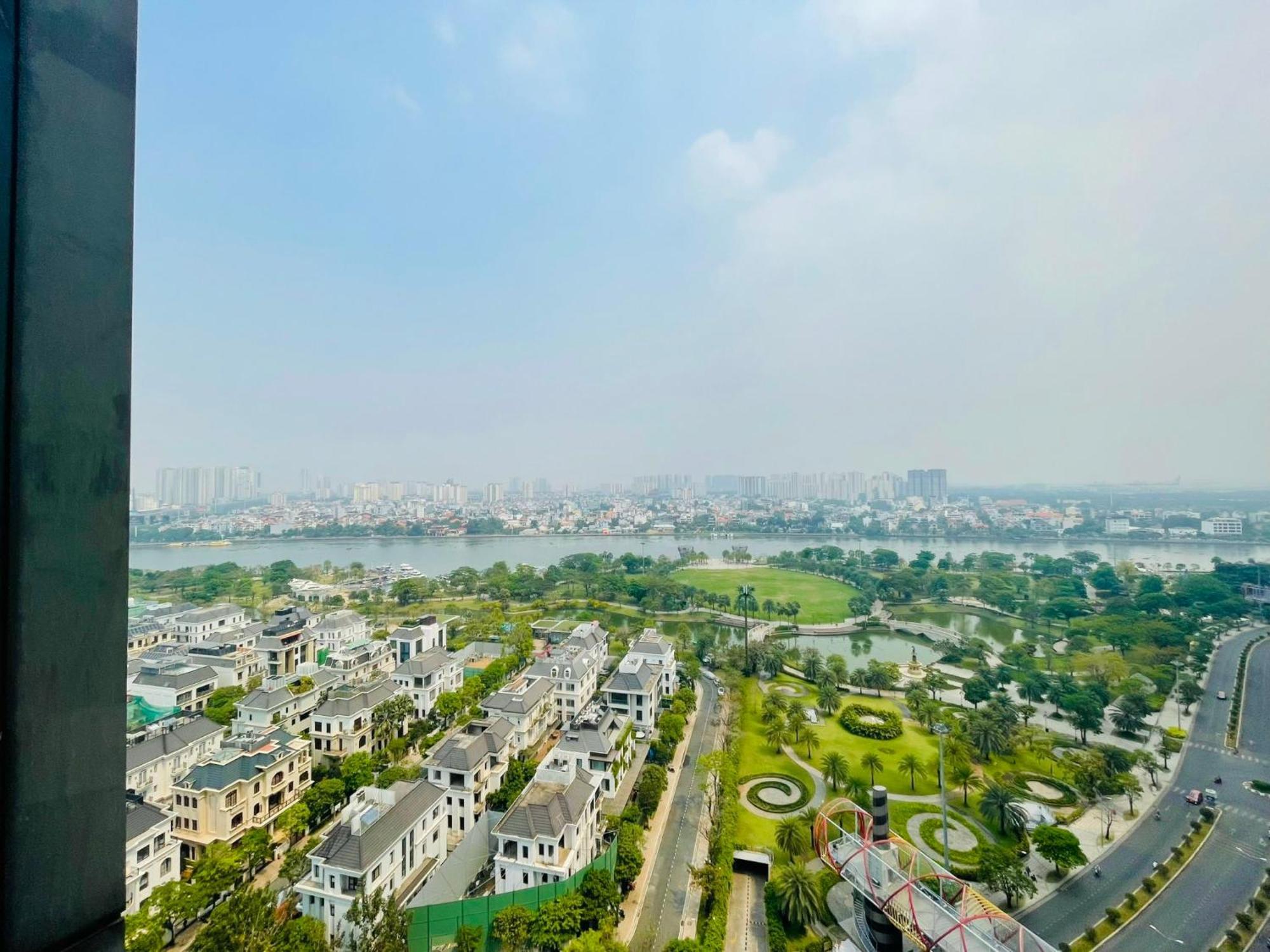 Bed & Breakfast Vinhome Landmark Condotel-1br-amazing View